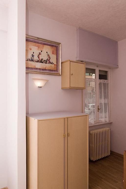 Nei Colori Apartment At 2 Stops From Colosseum Rome